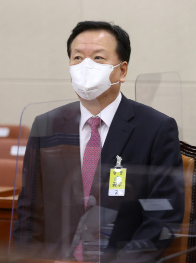 정호영 보건복지부 장관 후보자가 3일 국회에서 열린 인사청문회에 출석해 있다. 국회사진기자단=연합뉴스